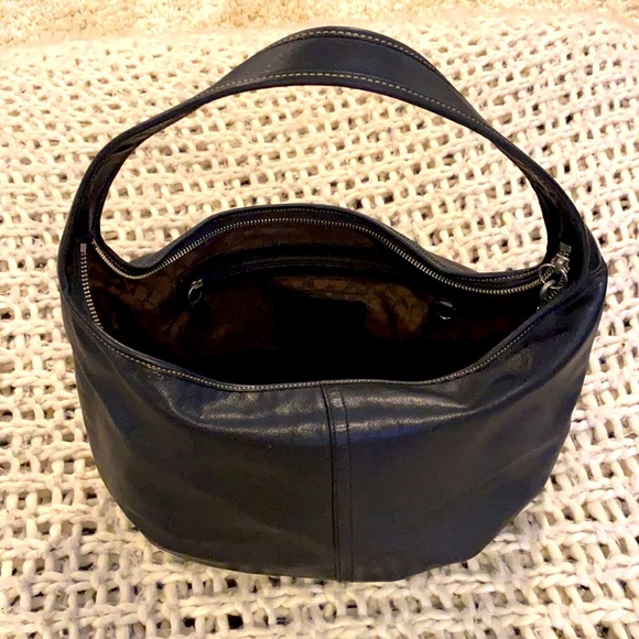 Black Coach hobo style purse - Picture 5 of 5